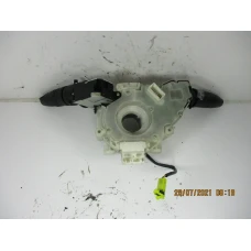 RUČICA POD VOLANOM Nissan Micra 2006 1.2