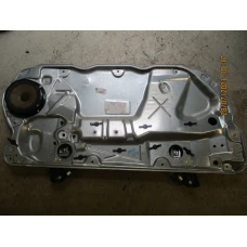MEHANIZAM STAKLA PREDNJA LIJEVA Volkswagen Polo 2008 1.4TDI