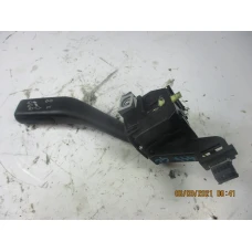RUČICA POD VOLANOM Volkswagen Golf 2011 VI. 1.6TDI 1K0953513E