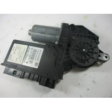 MEHANIZAM STAKLA ZADAJ LIJEVA Audi A4, S4 2007 2.0TDI AVANT 8e0959801e