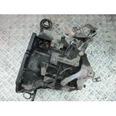 MIJENJAČ Mazda Mazda3 2004 1.6D