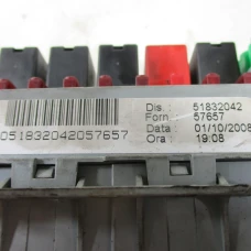 NOSAČ OSIGURAČA Fiat Bravo 2008 1.6JTD 51832042