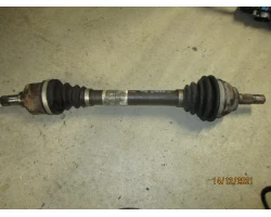 POLUOSOVINA PREDNJA LIJEVA Peugeot 3008 2010 1.6 HDI 9684135380