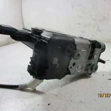 MEHANIZAM ZAKLJUČAVANJA ZADAJ DESNA Peugeot 3008 2010 1.6 HDI 732298