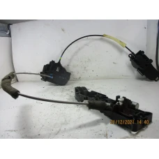 MEHANIZAM ZAKLJUČAVANJA ZADAJ DESNA Nissan Note 2010 1.4