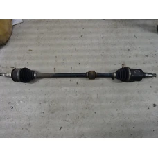 POLUOSOVINA PREDNJA DESNA Chevrolet Cruze 2012 1.6 16V