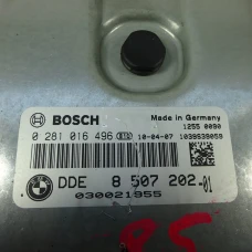 RAČUNALNIK MOTORA BMW 3 2010 318D TOURING 0281016496
