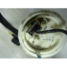 PUMPA U REZERVOARU BMW 5 2004 520I