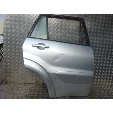 VRATA KOMPLET ZADNJA DESNA Toyota RAV4 2005 2.0D4D
