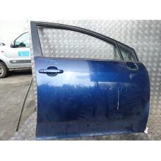 VRATA PREDNJA DESNA Toyota Corolla Verso 2004 2.0D4D