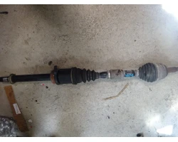POLUOSOVINA PREDNJA DESNA Toyota Corolla Verso 2004 2.0D4D