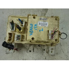 NOSAČ OSIGURAČA Toyota Corolla Verso 2004 2.0D4D 89221-0f010
