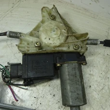 MEHANIZAM STAKLA PREDNJI DESNI Mitsubishi Carisma 2004 1.6