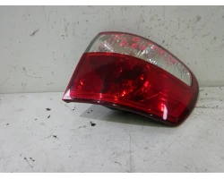 ŠTOP SVIJETLO DESNA Toyota Avensis Verso 2004 2.0D4D