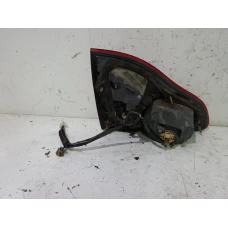 ŠTOP SVIJETLO DESNA Toyota Avensis Verso 2004 2.0D4D