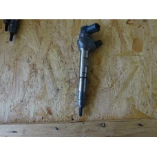 INJEKTOR Audi A6, S6 2010 2.0TDI 0445110471 04L130277AE INJEKTOR Audi A6, S6 2010 2.0TDI 0445110471 04L130277AE