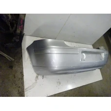 BRANIK ZADNJI Volkswagen Golf 2003 1.6