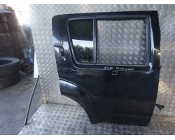 VRATA ZADNJA DESNA Nissan Pathfinder 2007 2.5