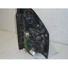 ŠTOP SVIJETLO LIJEVA Mitsubishi Pajero, Montero 2005 3.2
