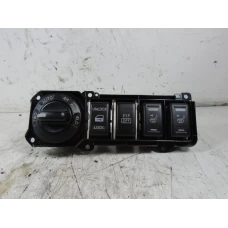 STIKALO RAZNO Nissan Pathfinder 2008 2.5TD