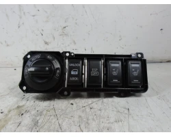 STIKALO RAZNO Nissan Pathfinder 2008 2.5TD