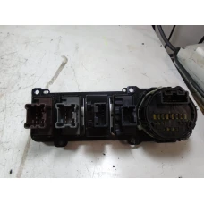 STIKALO RAZNO Nissan Pathfinder 2008 2.5TD