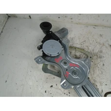 MEHANIZAM STAKLA PREDNJI DESNI Toyota Yaris 2006 1.3 av2621002330