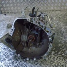 MIJENJAČ Toyota Yaris 2006 1.3