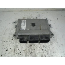 RAČUNALNIK MOTORA Peugeot 208 2014 1.0 9805895780