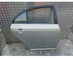 VRATA ZADNJA DESNA Toyota Avensis 2003 2.0