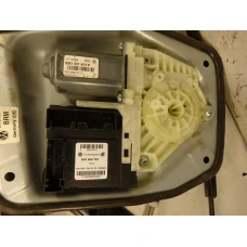 MEHANIZAM STAKLA PREDNJA LIJEVA Volkswagen Golf 2010 PLUS 1.6TDI