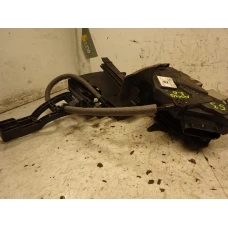 MEHANIZAM ZAKLJUČAVANJA PREDNJA DESNA Ford Focus 2012 1.6 16V AUT.