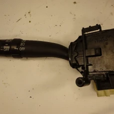 RUČICA POD VOLANOM Toyota Corolla Verso 2004 2.0D4D 64140-05110