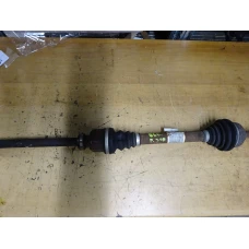 POLUOSOVINA PREDNJA DESNA Peugeot 308 2008 1.6HDI BREAK