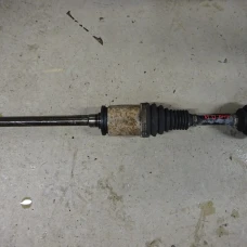 POLUOSOVINA PREDNJA DESNA BMW X 2011 1  2.0D