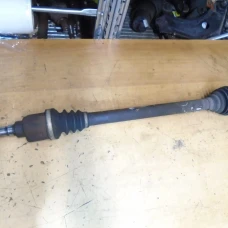 POLUOSOVINA PREDNJA DESNA Peugeot 207 2006 1.4 16V