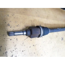 POLUOSOVINA PREDNJA DESNA Peugeot 207 2006 1.4 16V