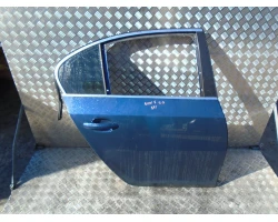 VRATA ZADNJA DESNA BMW 5 2004 520I