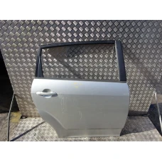 VRATA ZADNJA DESNA Toyota Corolla Verso 2006 2.2D4D