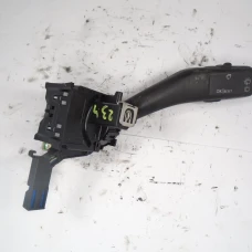 RUČICA POD VOLANOM Seat Leon 2006 1.9TDI 1k0953519a