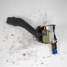RUČICA POD VOLANOM Seat Leon 2006 1.9TDI 1k0953519a