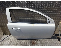 VRATA PREDNJA DESNA Opel Astra 2010 GTC 1.6