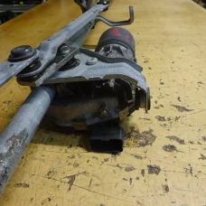 MEHANIZAM BRISAČA SA MOTORIĆEM Peugeot 308 2010 1.6 16V