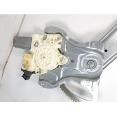 MEHANIZAM STAKLA PREDNJI DESNI Toyota Corolla 2002 1.6 69810-02130