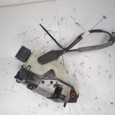 MEHANIZAM ZAKLJUČAVANJA ZADAJ DESNA Peugeot 208 2013 1.2