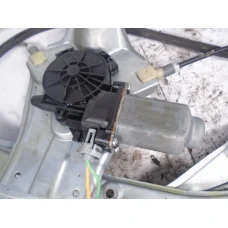 MEHANIZAM STAKLA PREDNJI DESNI Renault CLIO III 2007 1.4 16V