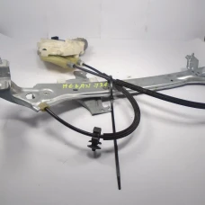 MEHANIZAM STAKLA ZADNJA DESNA Renault MEGANE III  2013 GRANDTOUR 1.2 16V 827200008r   827306548r