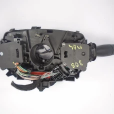 RUČICA POD VOLANOM Renault MEGANE 2004 1.4 16V 8200216456