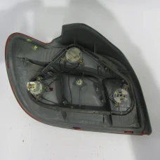 ŠTOP SVIJETLO DESNA Toyota Yaris 1999 1.0