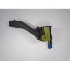 RUČICA POD VOLANOM Audi A3, S3 2003 1.9TDI 1k0953519